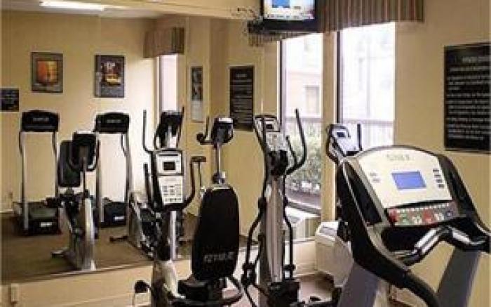 Holiday Inn Express Memphis Medical Center - Midtown By IHG