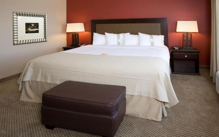 Holiday Inn Hotel & Suites Bakersfield By IHG