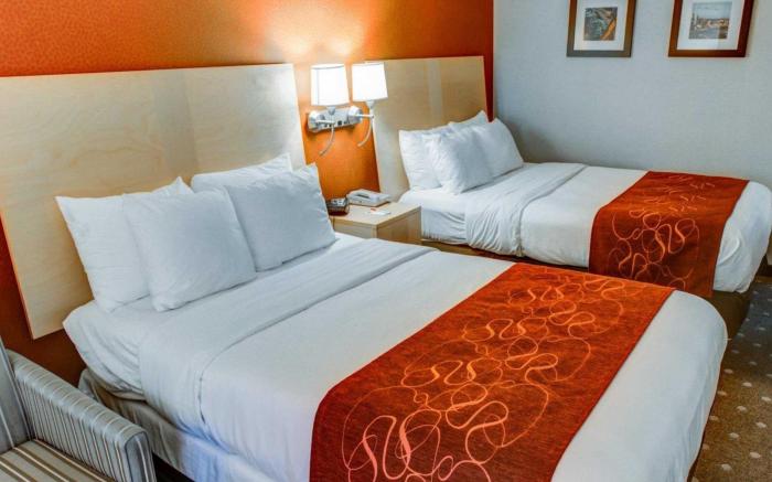 Comfort Suites Pittsburgh Airport