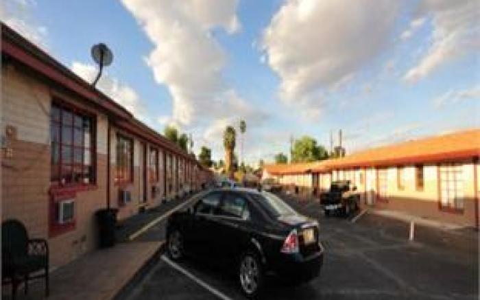 Desert Moon Motel