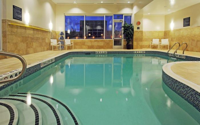 Holiday Inn Express Hotel & Suites Toronto - Markham By IHG
