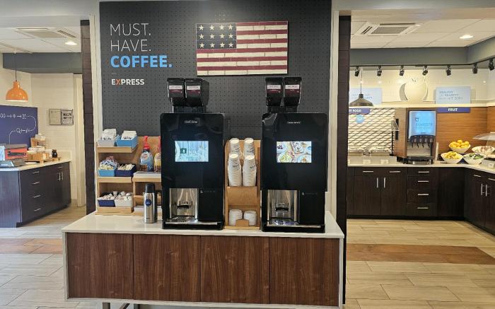 Holiday Inn Express Baltimore BWI Airport West By IHG