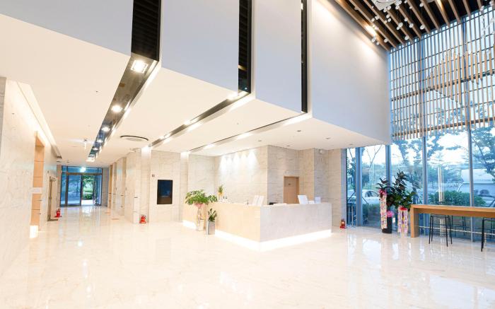 J-One Hotel