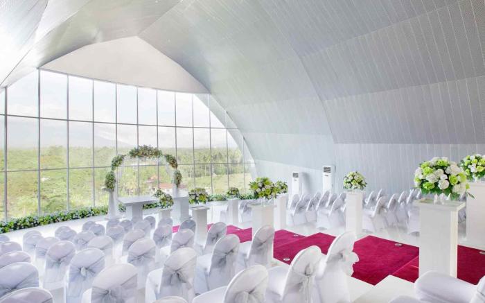 Novotel Manado Golf Resort & Convention Center