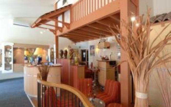 Logis Hotel Restaurant & SPA Au Comte d'Ornon