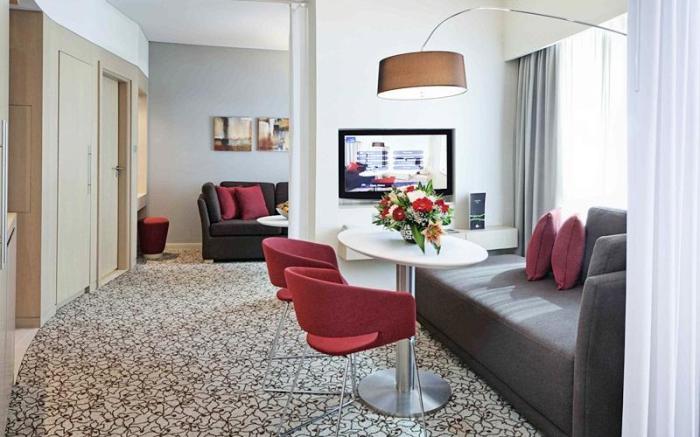 Novotel Suites Mall Avenue Dubai