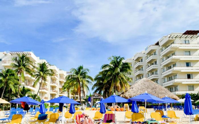 Ixchel Beach Hotel