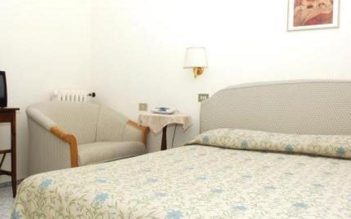 Hotel Toro
