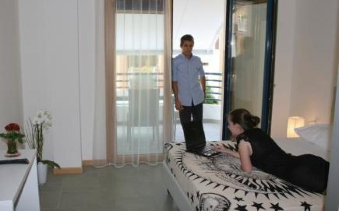 Lacroma Aparthotel