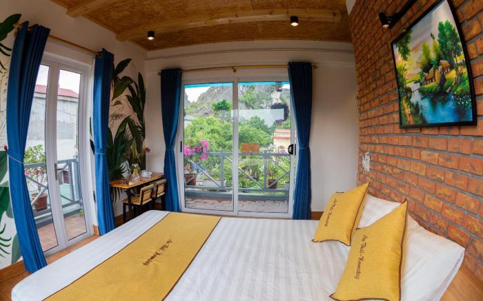 An Thai Homestay and Bar
