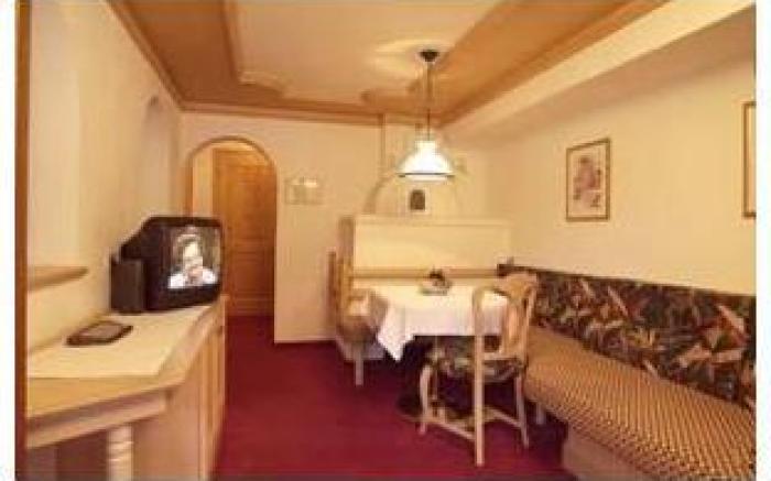 Hotel Serles