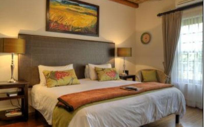 Oakhurst Hotel