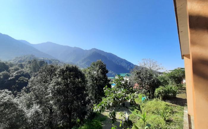 Janardan Resort Pangot