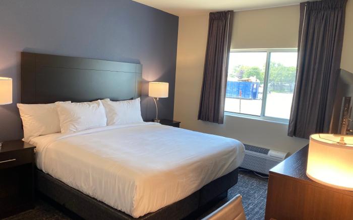 Cobblestone Inn & Suites - Forest City