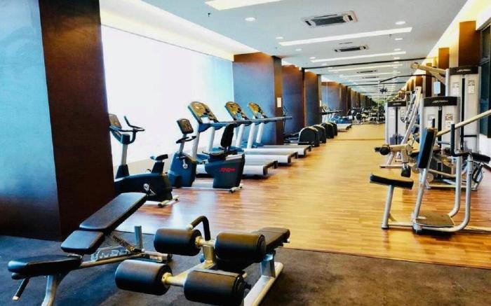 Atlantis -B13-6pax/5 mintoTown Jonker St/Pool View