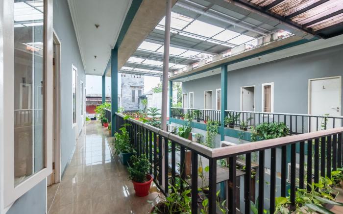 Safaraz Garden near Galaxy Bekasi Mitra RedDoorz