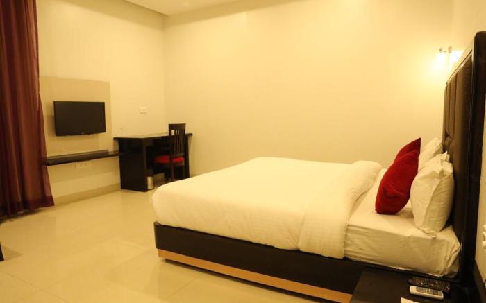 Chandra Grand