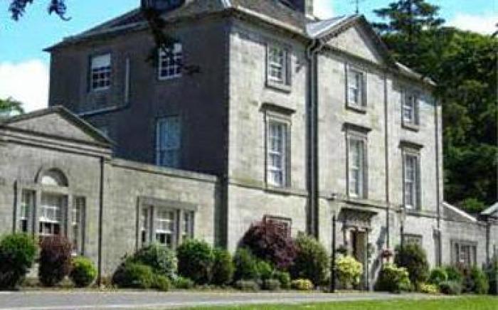 Strathaven Hotel
