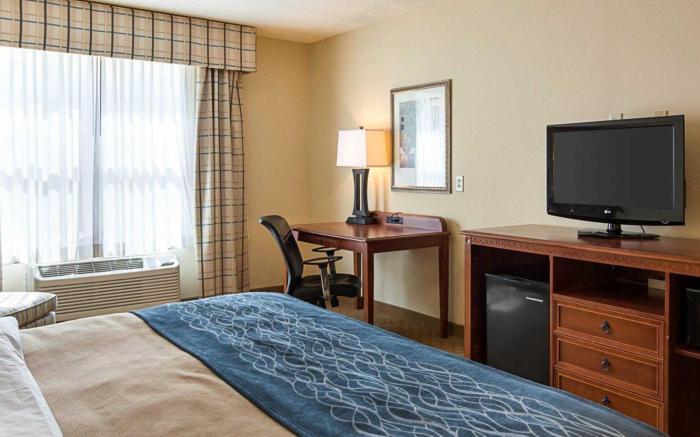 Comfort Inn & Suites Virginia Beach - Norfolk Airport