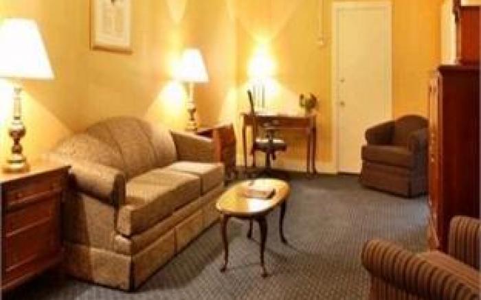 Eisenhower Hotel and Conference Center