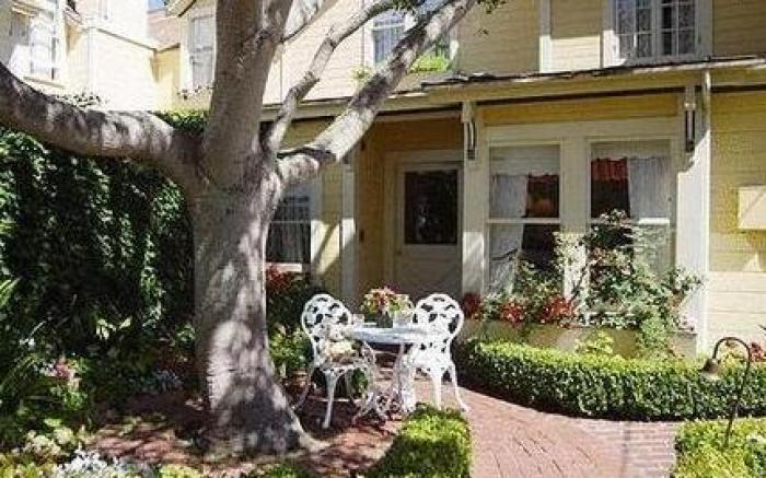 Gosby House Inn, A Four Sisters Inn