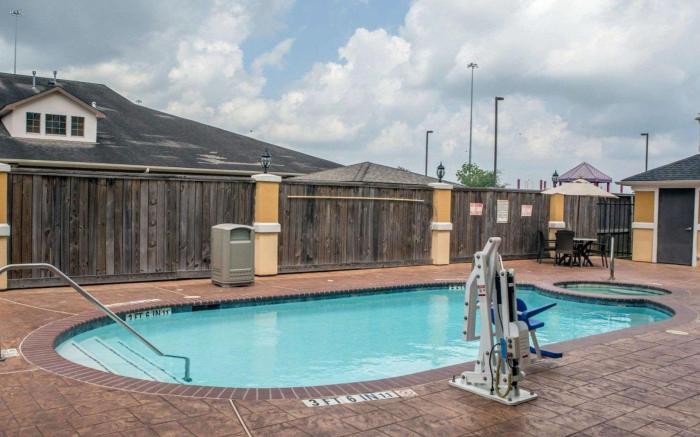 Sleep Inn & Suites Pearland - Houston South