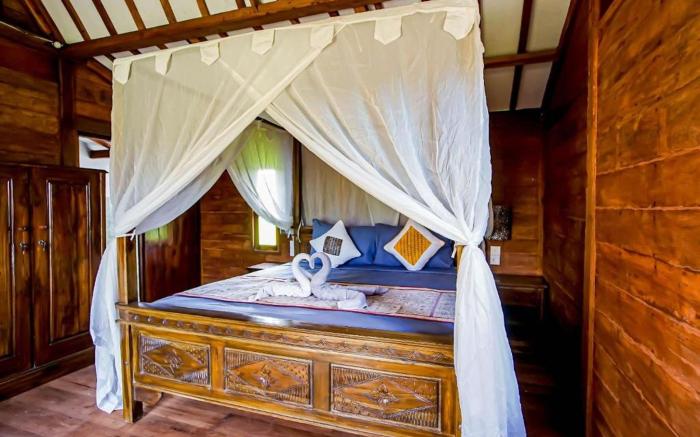 Cening Bagus Bungalows
