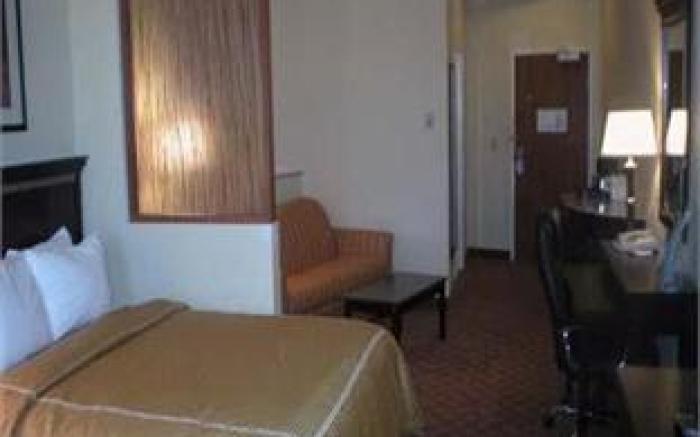 Comfort Suites Eugene