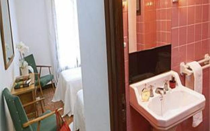 Hotel Bell Repos