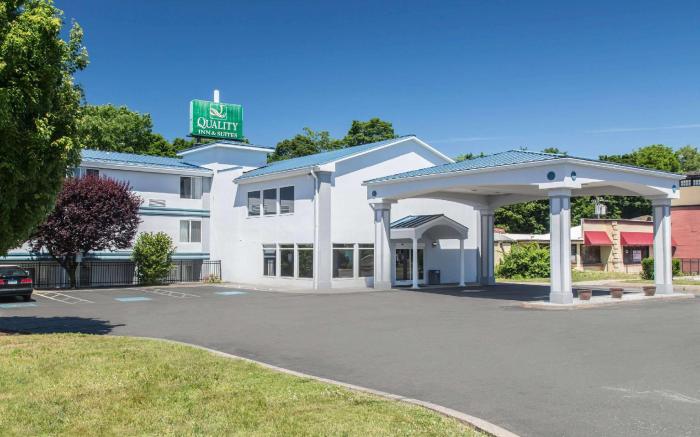 Quality Inn & Suites Danbury near University
