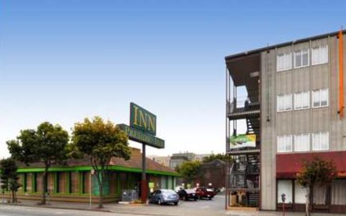 Presidio Parkway Inn