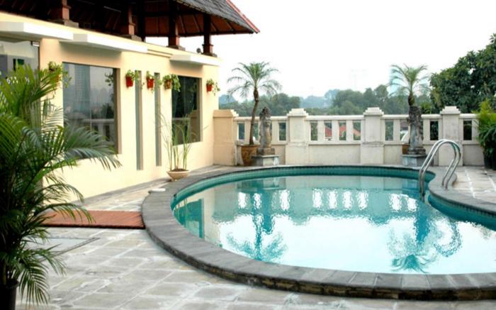 Grand Cemara Hotel