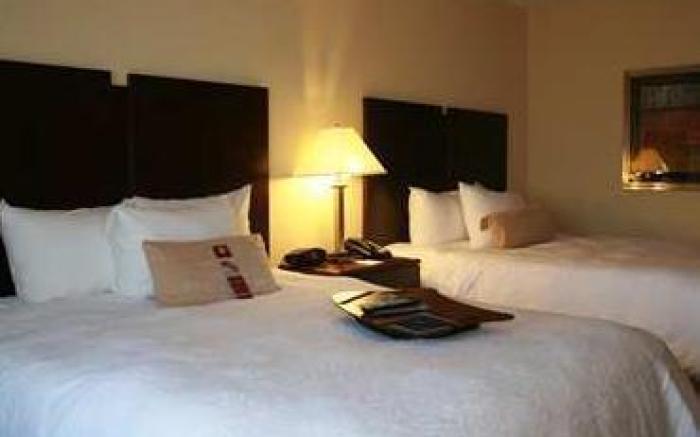 Hampton Inn & Suites Orlando-John Young Pkwy/S Park