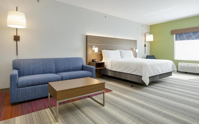 Holiday Inn Express Hotel & Suites Denton By IHG