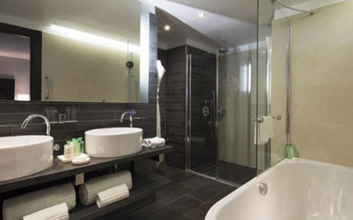Renaissance Paris Arc de Triomphe Hotel