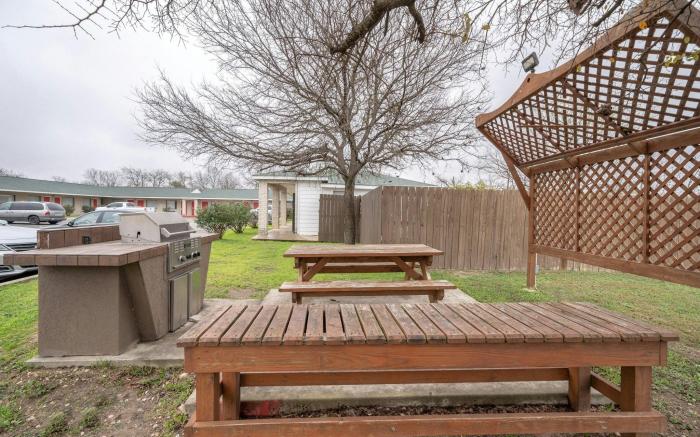 OYO Hotel San Antonio near AT&T Center