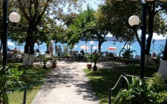Avra Beach Hotel