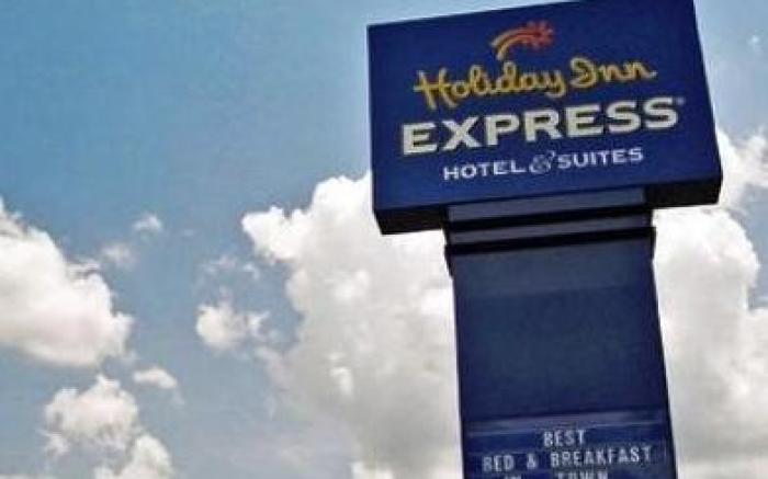 Holiday Inn Express Hotel & Suites Greenville By IHG