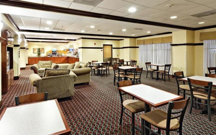 Holiday Inn Express Hotel & Suites Grenada By IHG