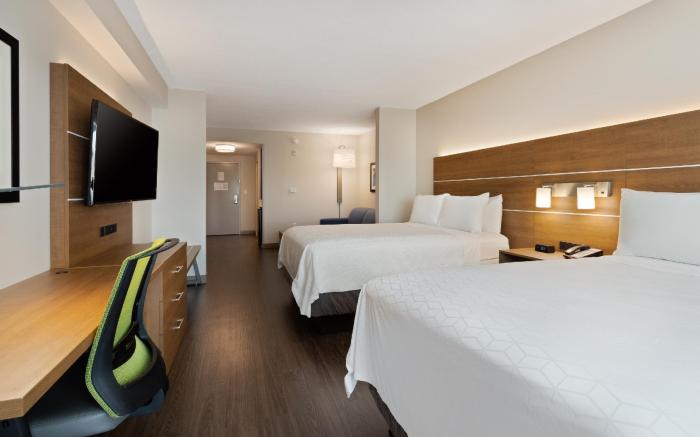 Holiday Inn Express Hotel & Suites Largo-Clearwater By IHG