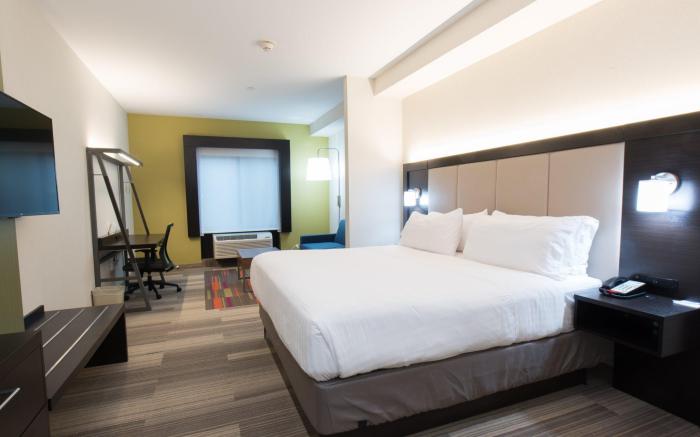 Holiday Inn Express Hotel & Suites North East - Erie I-90 Exit 41 By IHG