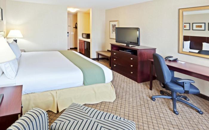 Holiday Inn Express Sumner By IHG