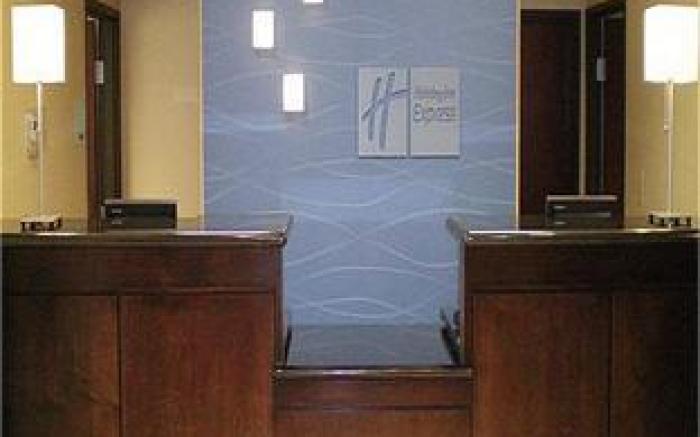 Holiday Inn Express Hotel & Suites Dallas West By IHG