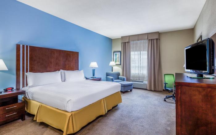 Holiday Inn Express Hotel & Suites Beaumont Northwest By IHG