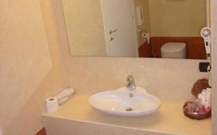 Hotel - Motel Flower