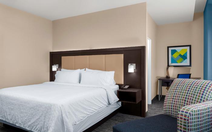 Holiday Inn Express Kansas City Downtown By IHG