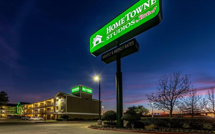 HomeTowne Studios Dallas - Mesquite