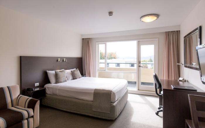 St Ives Apartments