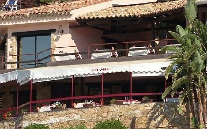 Calanica Resort