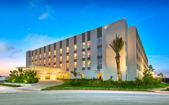 City Express Suites by Marriott Cancún Aeropuerto Riviera